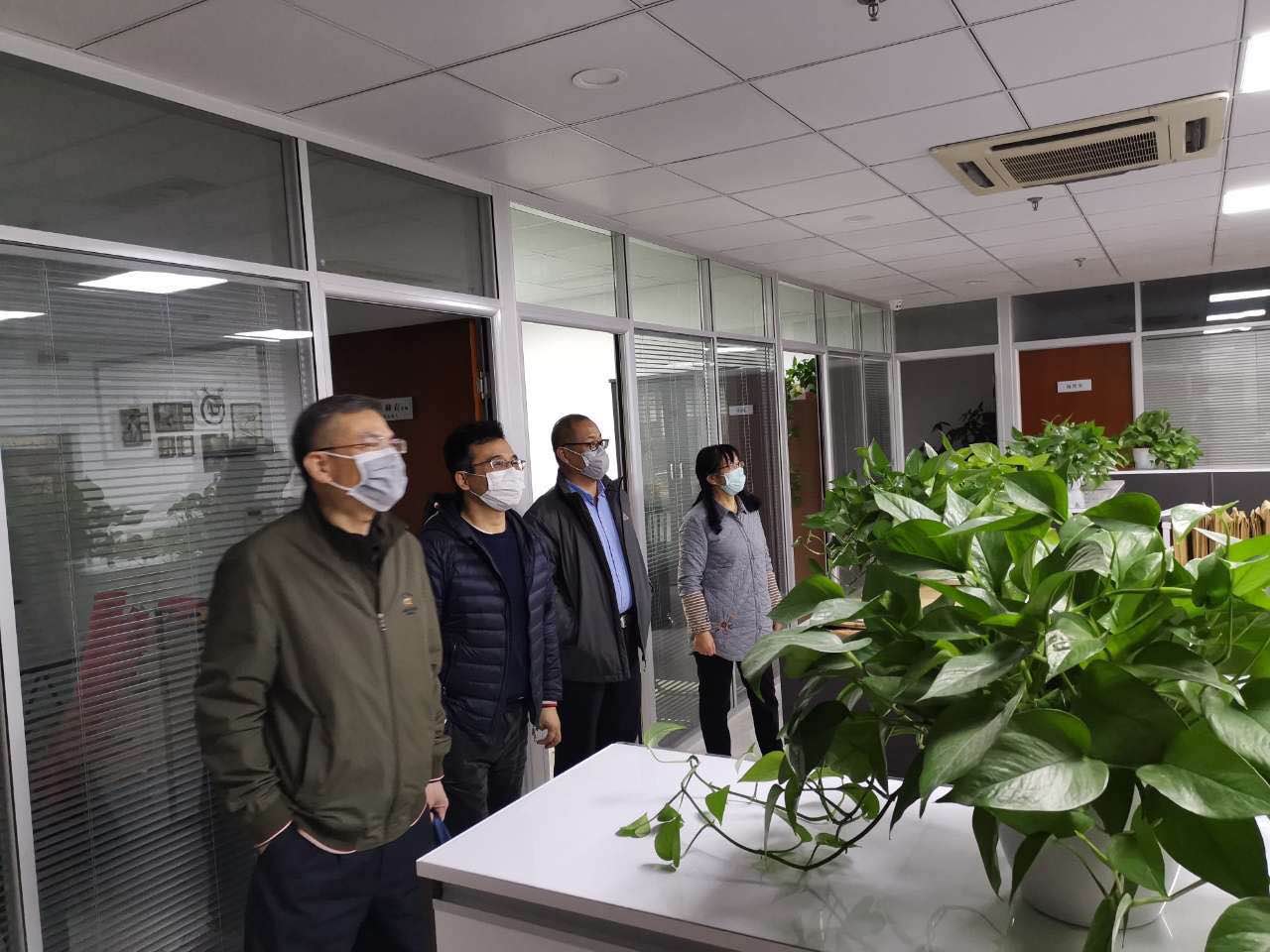 浙江铁诚律师事务所 - 区司法局局长陈建华赴铁诚所调研防疫复工工作